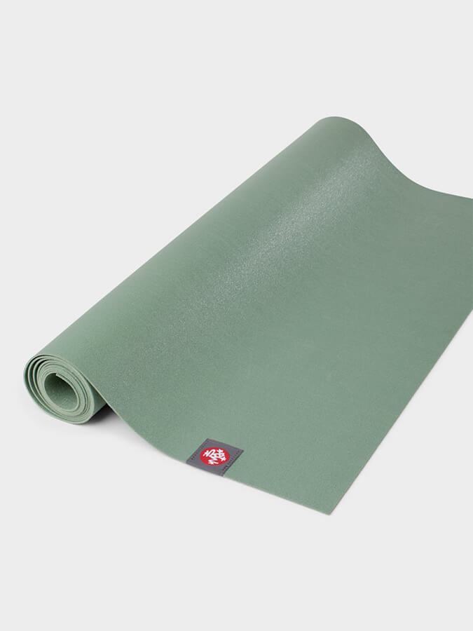 Manduka eKO SuperLite Travel 71" Standard Yoga Mat - Leaf Green