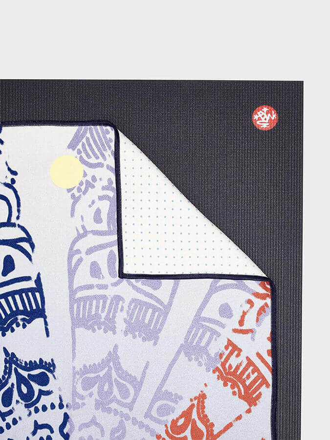 Manduka Yogitoes rSKIDLESS Mat Yoga Towel - Chakra Print (Blue)