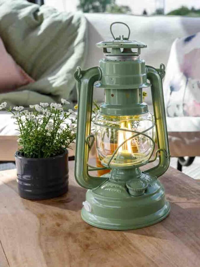 Feuerhand Baby Special 276 LED Lantern Yoga Studio Store