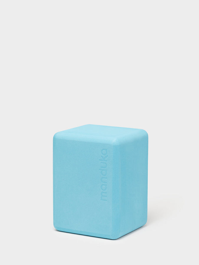 Manduka Recycled Foam Travel Mini Yoga Block –Yoga Studio Store